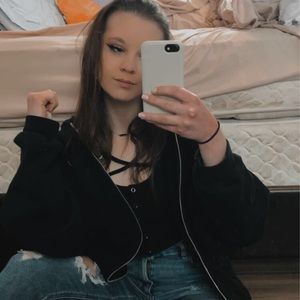 Meet your Posher, Alexa